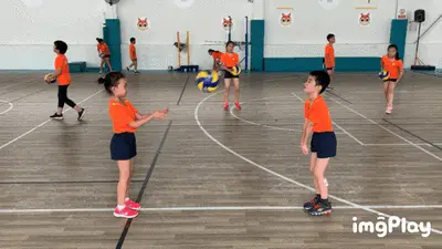 羽超赛场惊现黄雅琼徐承宰神仙组合 赛后采访小徐谦虚：都靠雅琼姐