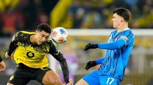 防守险些埋伏笔！东契奇三分10中6砍34+7+7 最后被哈利连打两个